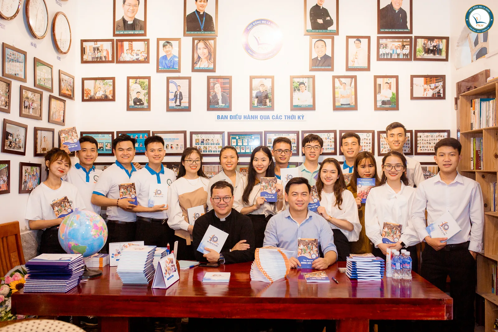 LÀM PHÉP VĂN PHÒNG TRUYỀN THỐNG MLV-2011